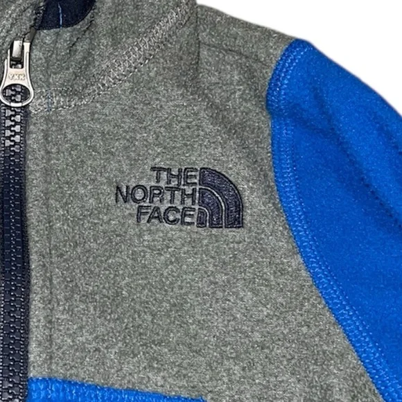 The North Face baby Hoodie in Blue and Gray Combination - Picture 4 of 5